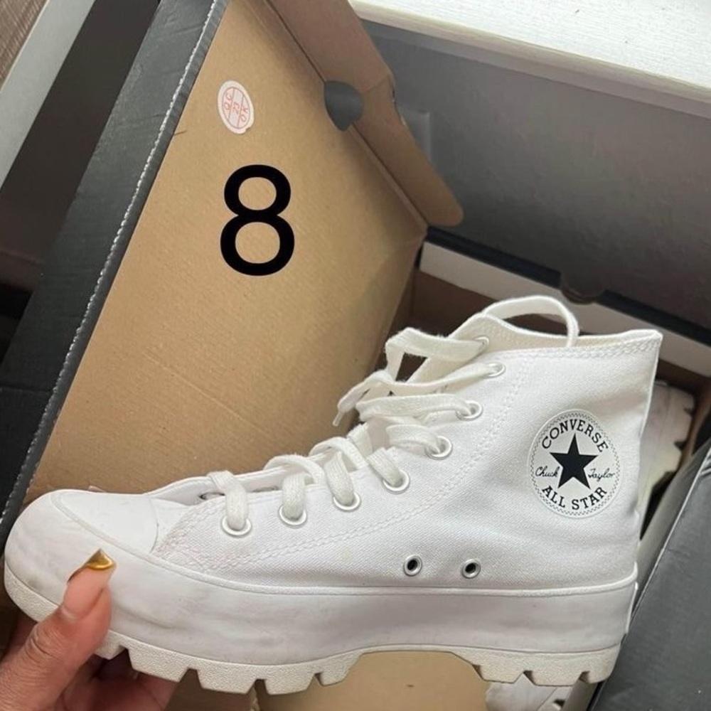 Platform Converse - image 1